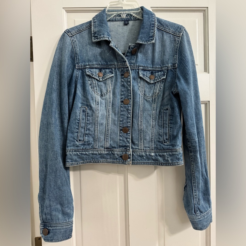 American Eagle Blue Cropped Jean Jacket